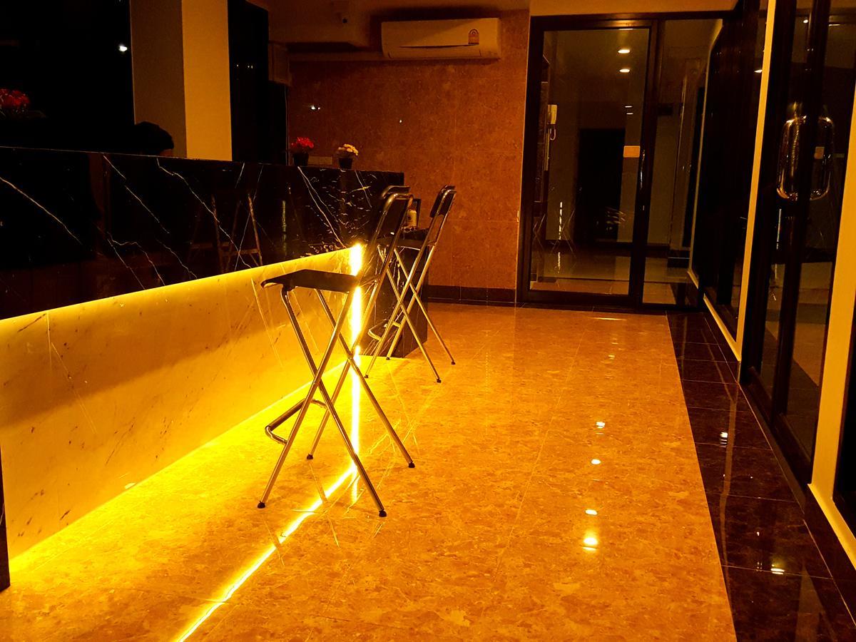 The All 24 Luxury Residence Bangkok Exteriör bild